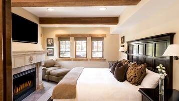 Standard Room, 1 King Bed | Premium bedding, down comforters, in-room safe, iron/ironing board