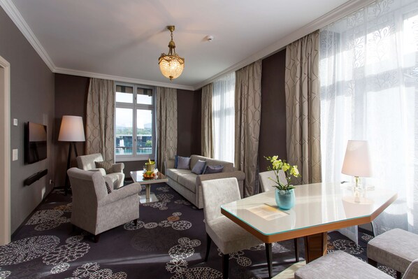 Lucerne Luxury Suite