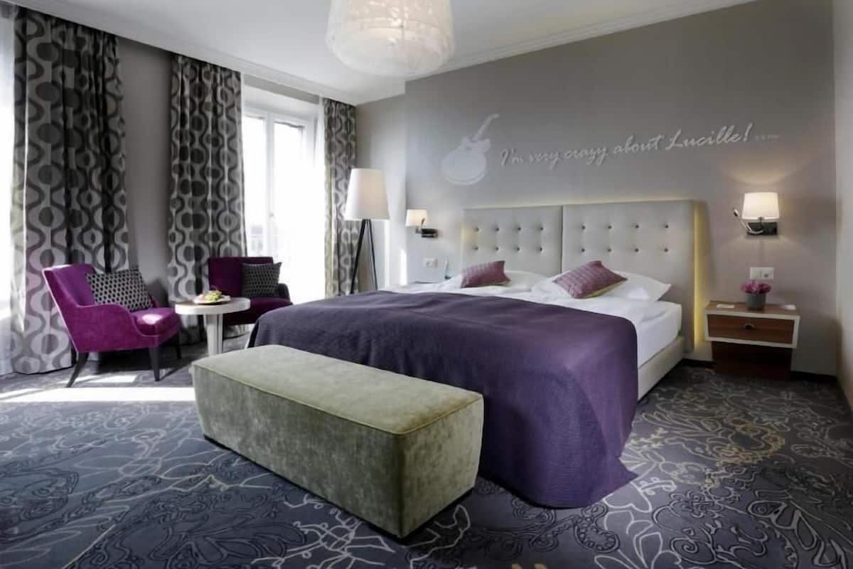 Ropa de cama hipoalergénica y minibar