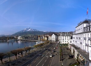 Suite Junior, vue sur le lac | Vue de la chambre