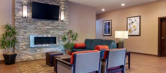 Comfort Inn & Suites Fayetteville - University Area