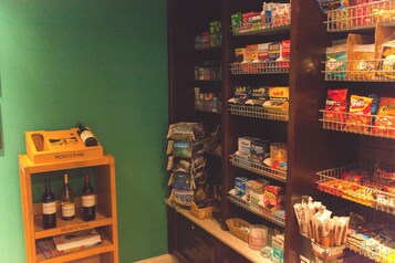Snack bar