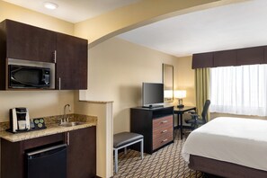 Suite, 1 King Bed with Sofa bed | Desk, iron/ironing board, free cribs/infant beds, free WiFi - Holiday Inn Express Hotel & Suites Edmond by IHG (Edmond)