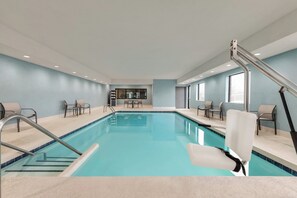 Indoor pool - Holiday Inn Express Hotel & Suites Edmond by IHG (Edmond)
