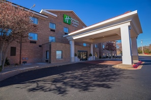 Exterior - Holiday Inn Express Hotel & Suites Edmond by IHG (Edmond)