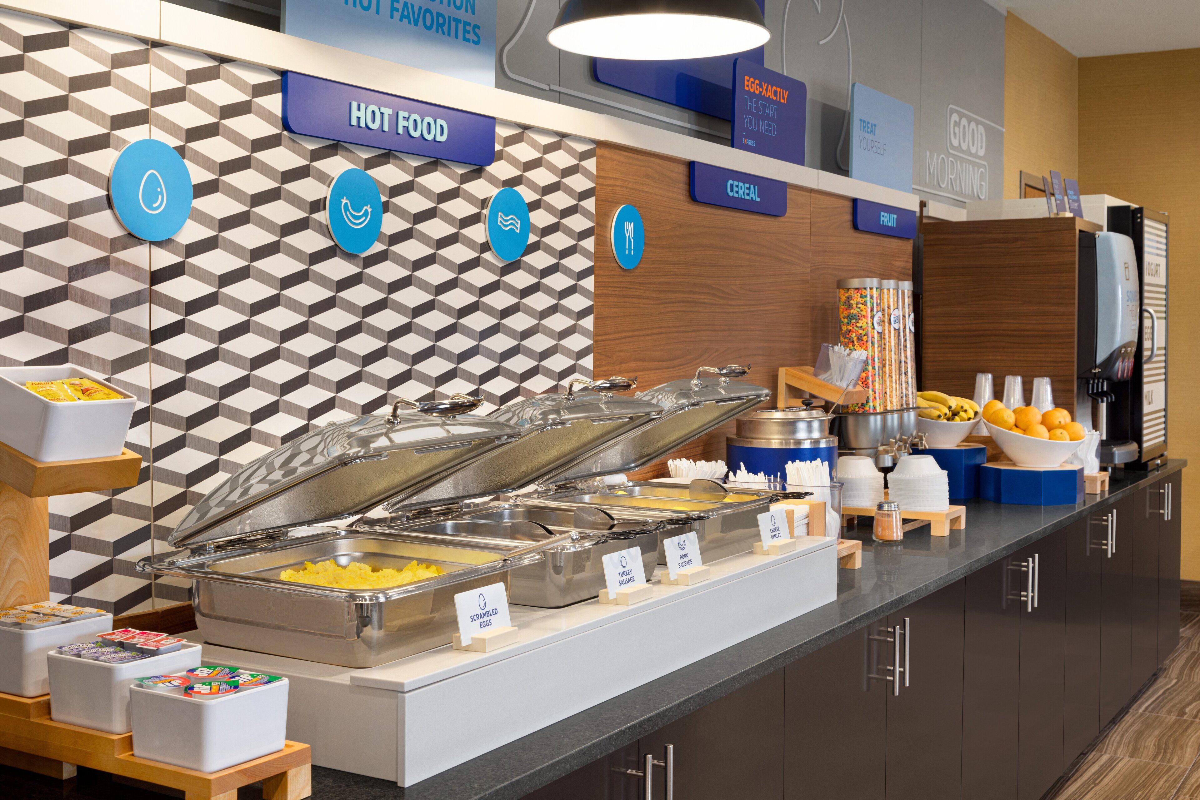 Free buffet breakfast 