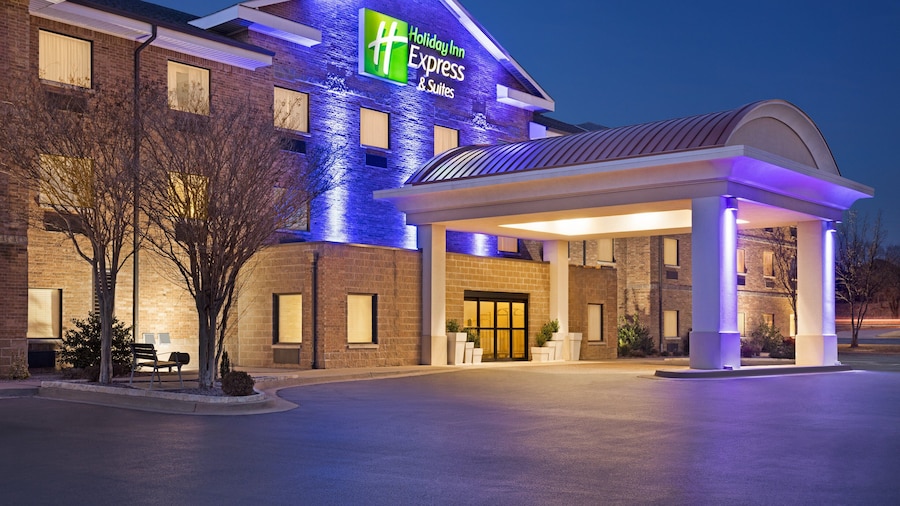 Holiday Inn Express Hotel & Suites Edmond by IHG