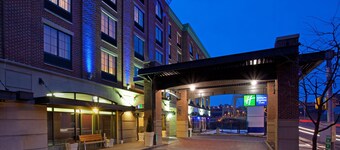 Holiday Inn Express Hotel & Suites Pittsburgh-South Side by IHG