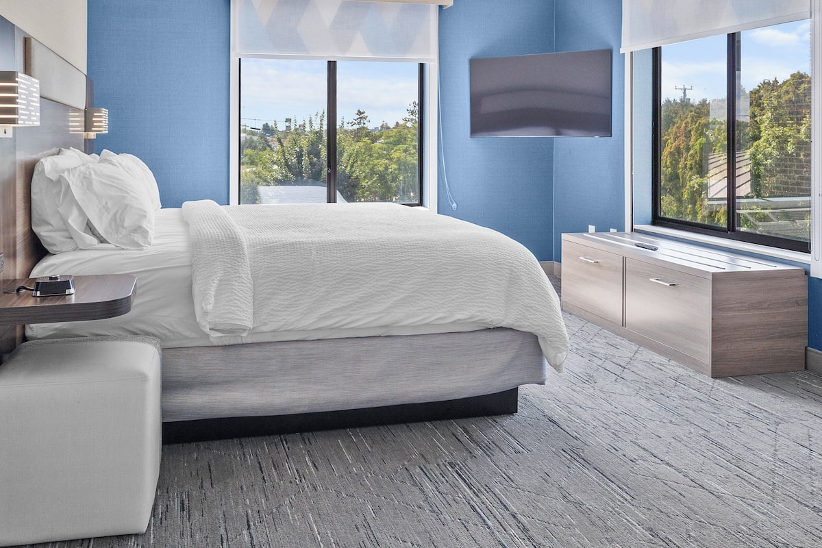 In-room safe, desk, blackout curtains, iron/ironing board