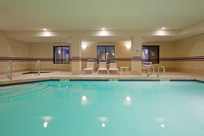Indoor pool - Holiday Inn Express Hotel & Suites Manchester Airport by IHG (Manchester)