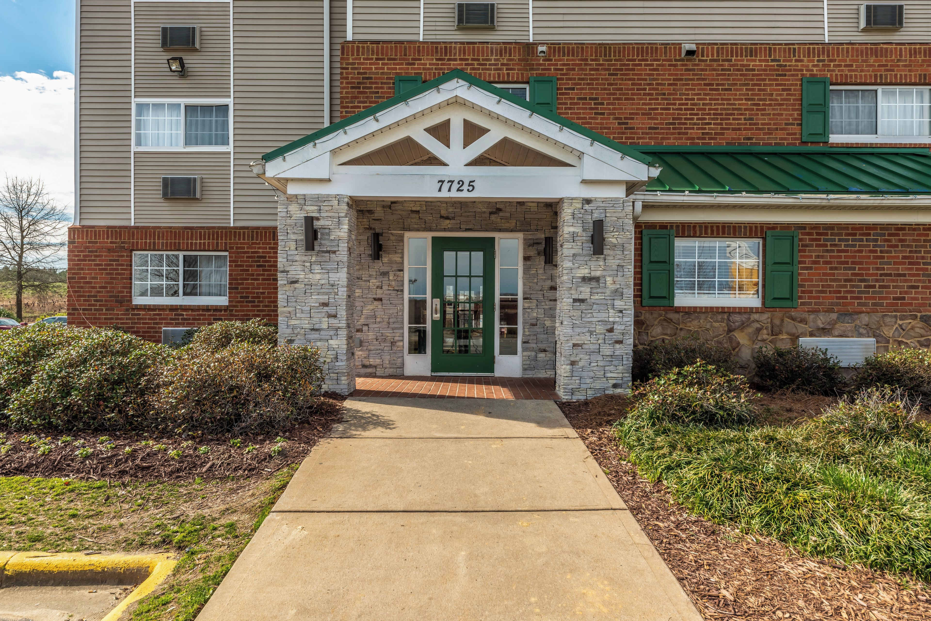 Foto - HomeTowne Studios & Suites by Red Roof Charlotte - Concord