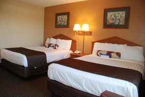 1 bedroom, premium bedding, desk, free WiFi