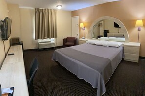 Single Room | Premium bedding, desk, free WiFi, bed sheets - Apple Tree Inn Tyler Lindale (Tyler)