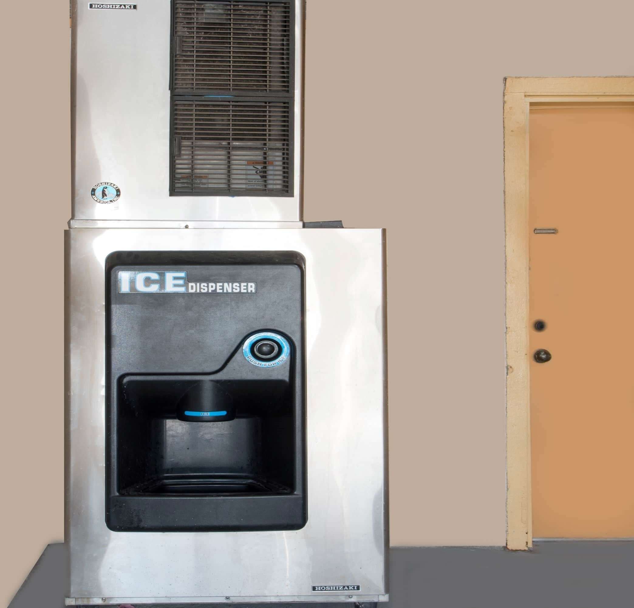 Photo - Howard Johnson by Wyndham San Marcos