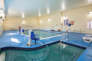 Outdoor pool - Rodeway Inn Cedar City (Cedar City)