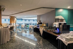 Daily buffet breakfast for a fee - Hesperia Andorra (Escaldes-Engordany)