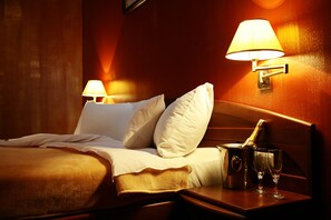 Executive Room | 1 bedroom, Frette Italian sheets, premium bedding, minibar