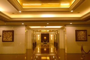 Interior - Guangdong Hotel (Guangzhou)