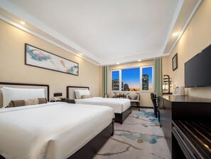 舒适雙床房 | 高級寢具、客房內保險箱、獨特裝潢、書桌