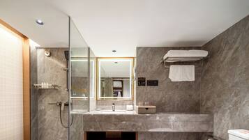 Duschwanne, Komfortbadewanne, Regendusche, Designer-Toilettenartikel
