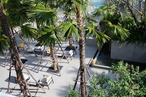 Terrace/patio - The Royal Paradise Hotel & Spa (Patong)