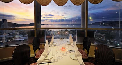 The Royal Paradise Hotel & Spa