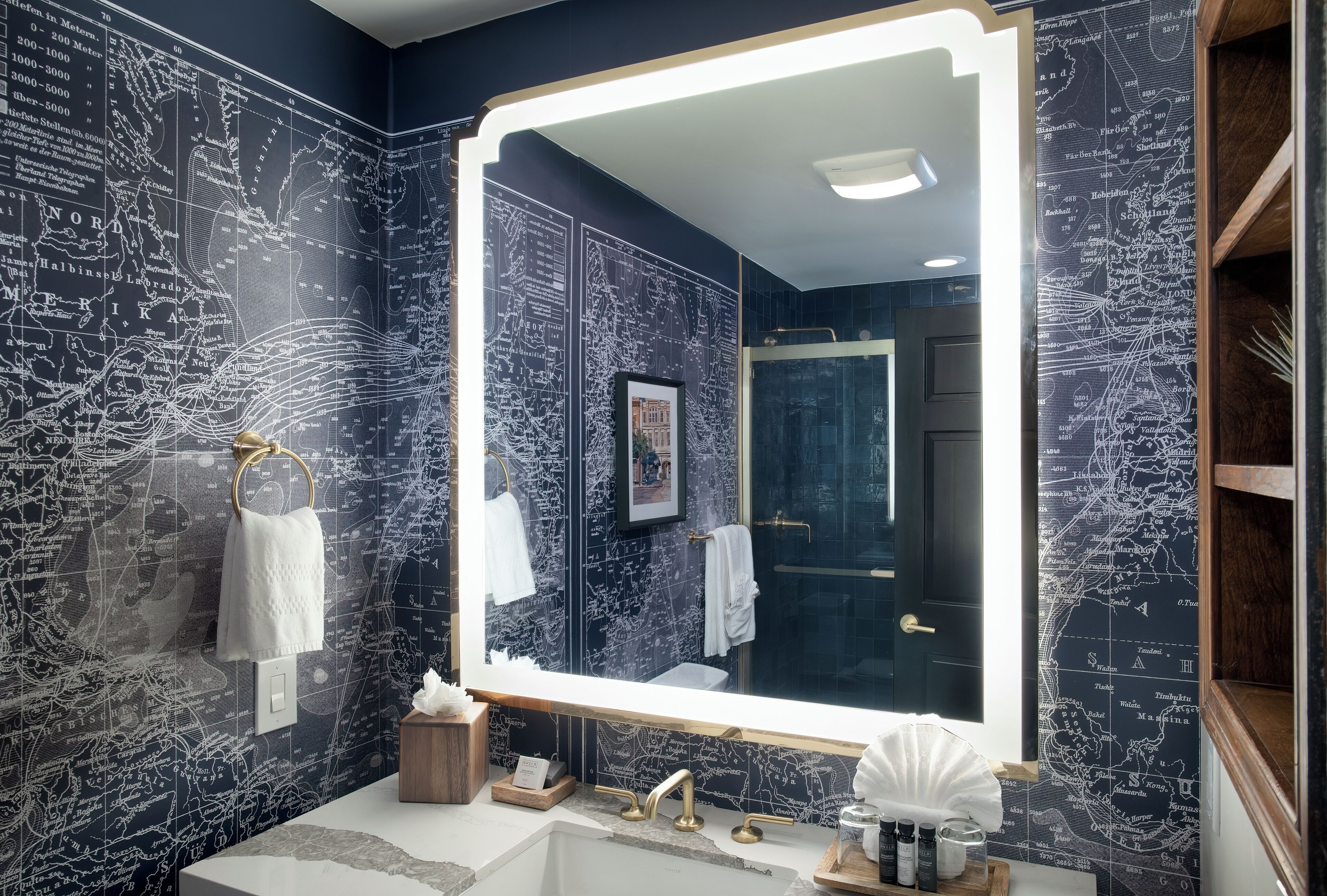 towels, soap, shampoo, toilet paper