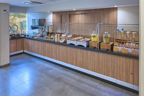Petit déjeuner continental compris tous les jours