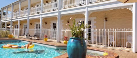 Outdoor pool, pool loungers