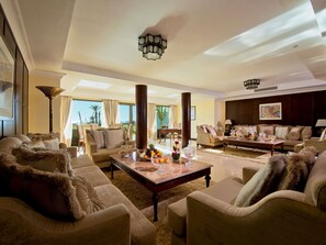 Egyptian cotton sheets, premium bedding, minibar, in-room safe - Sofitel Agadir Royal Bay Resort (Agadir)