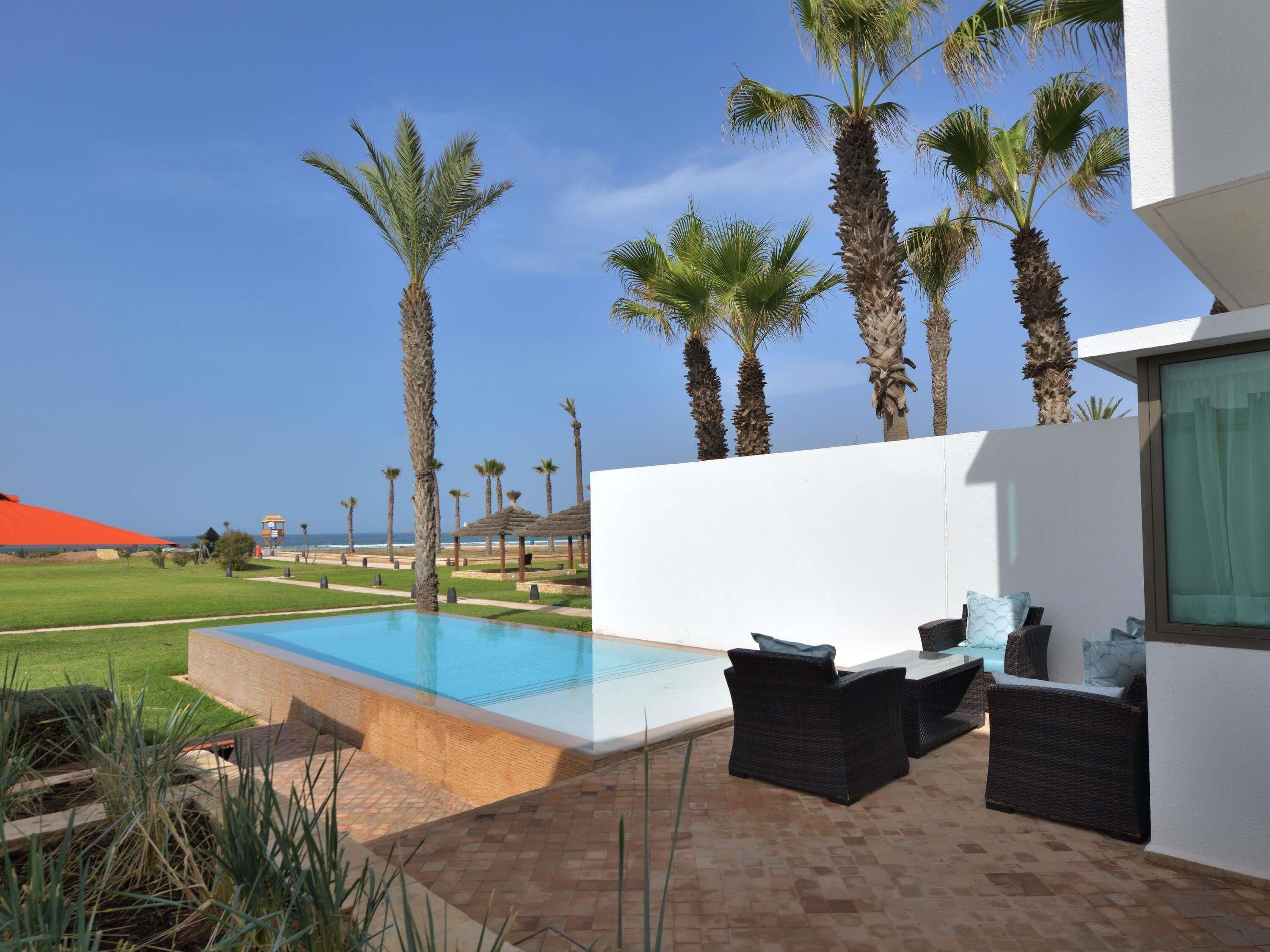 Villa ejecutiva, 2 habitaciones, vistas al mar | Sábanas de algodón egipcio, ropa de cama de alta calidad, minibar