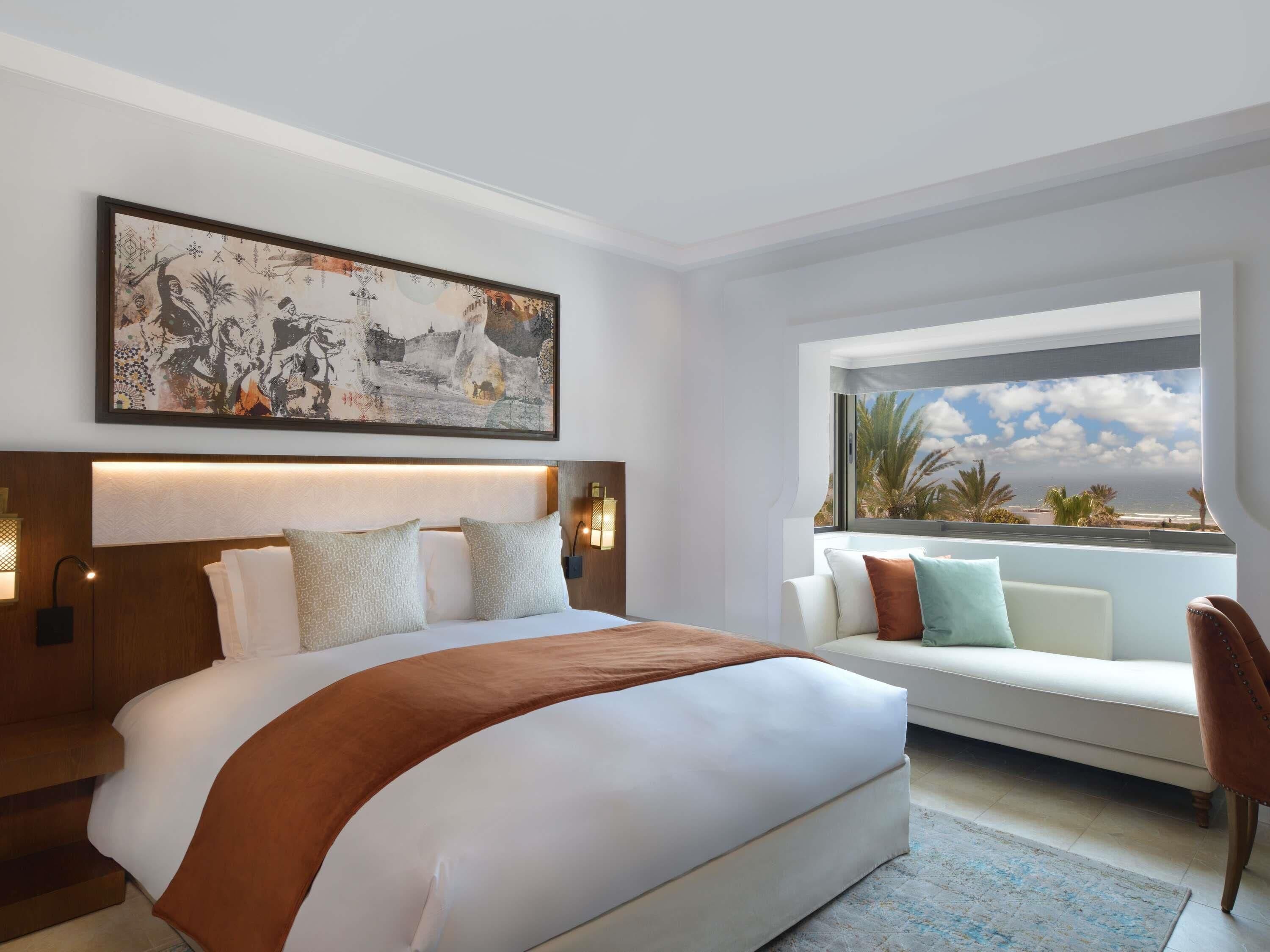 Habitación Deluxe, 1 cama King size, vista al océano (and Pool View) | Sábanas de algodón egipcio, ropa de cama de alta calidad y minibar 