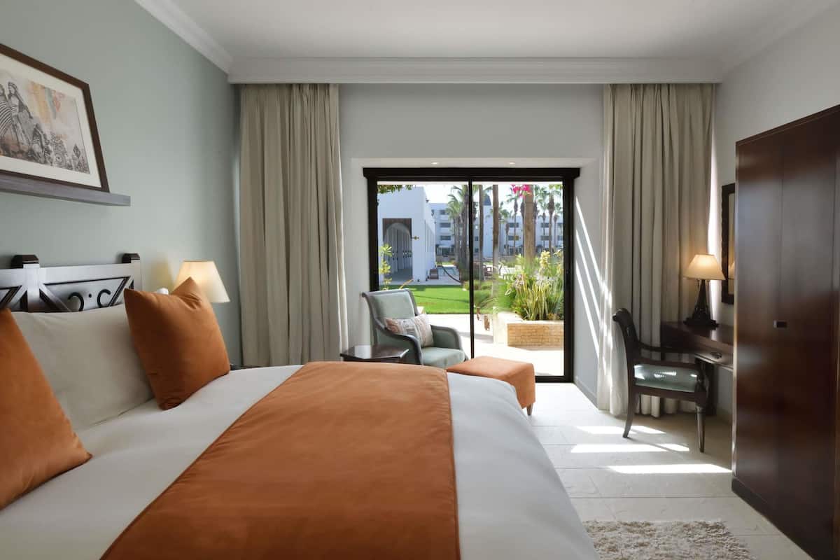 Deluxe Room, 1 King Bed, Terrace, Pool View | Egyptian cotton sheets, premium bedding, minibar, in-room safe