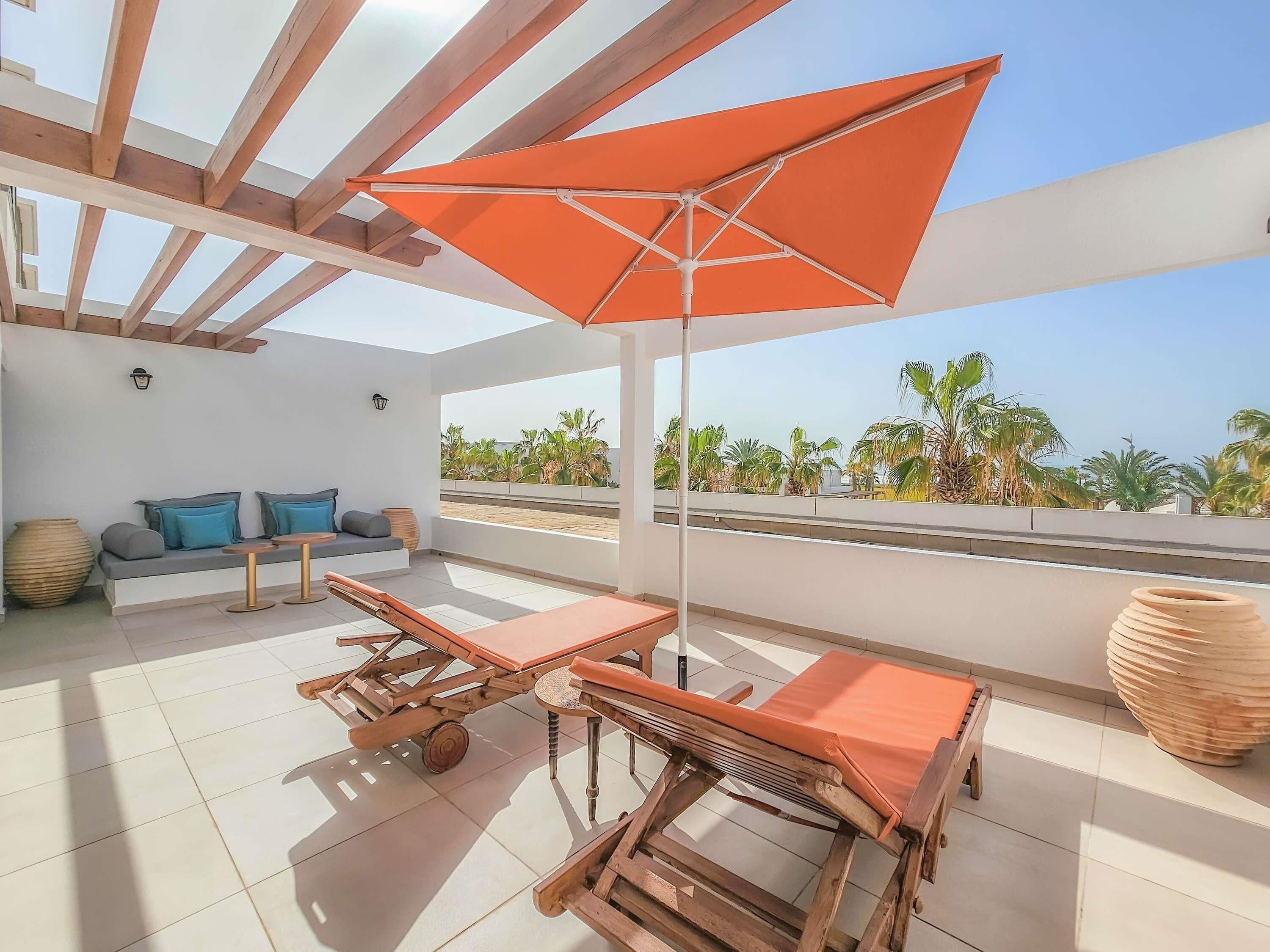 Suite, 1 très grand lit, terrasse, vue océan (Privilege) | Draps en coton égyptien, literie de qualité supérieure, minibar