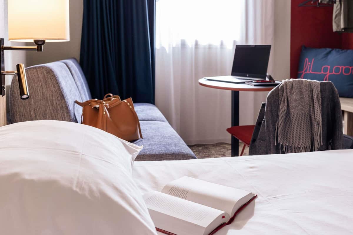 Superior Suite with 1 queen-size bed and a sofa bed | Premium bedding, pillowtop beds, blackout drapes