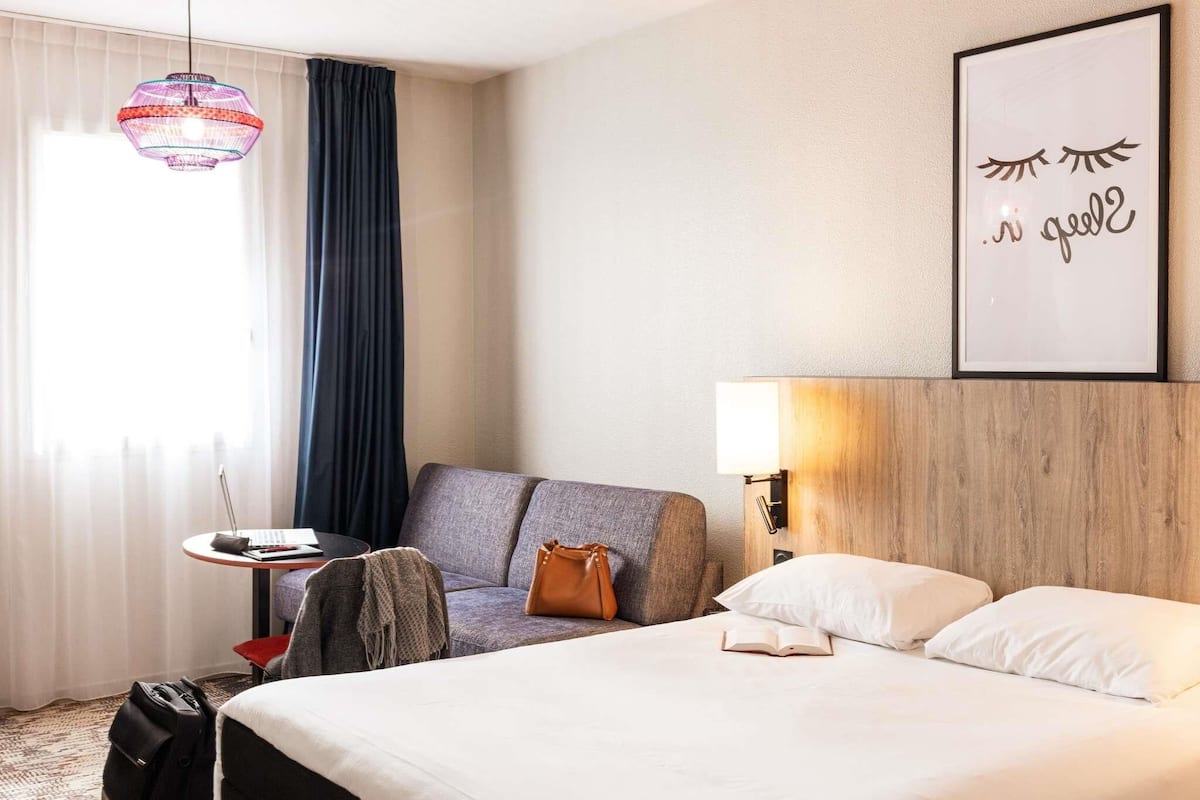 Standard Suite, Multiple Beds