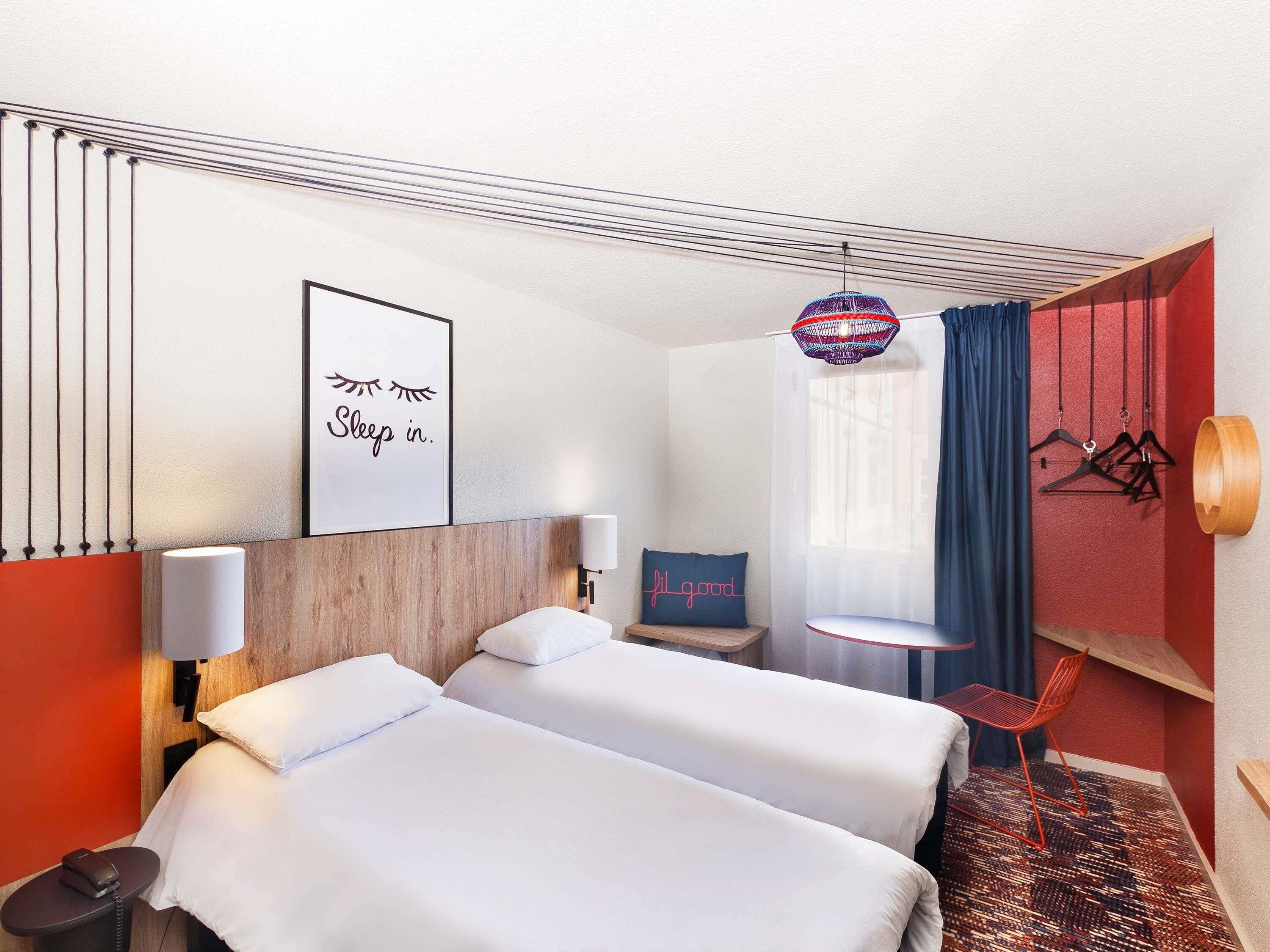 Standard Room, 2 Twin Beds | Premium bedding, pillowtop beds, blackout drapes, iron/ironing board