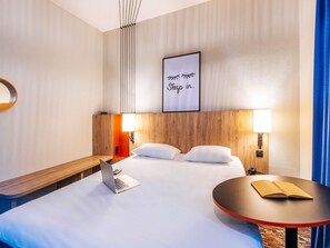 Premium bedding, pillowtop beds, blackout drapes, iron/ironing board - ibis Styles Toulouse Lavaur (Lavaur)