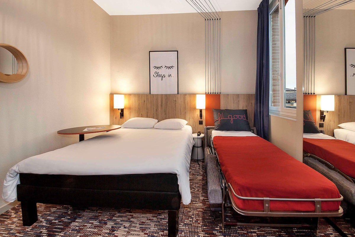 Standard Room, 1 Double Bed with Sofa bed | Premium bedding, pillow-top beds, blackout curtains, iron/ironing board