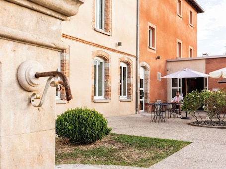 Premium bedding, pillowtop beds, blackout drapes, iron/ironing board