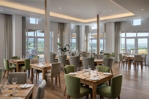 2 restoran, melayani sarapan 
