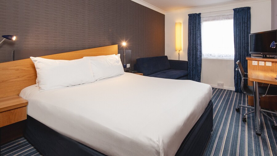 Holiday Inn Express Inverness by IHG