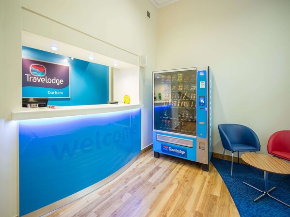 Reception - Travelodge Durham (Durham)