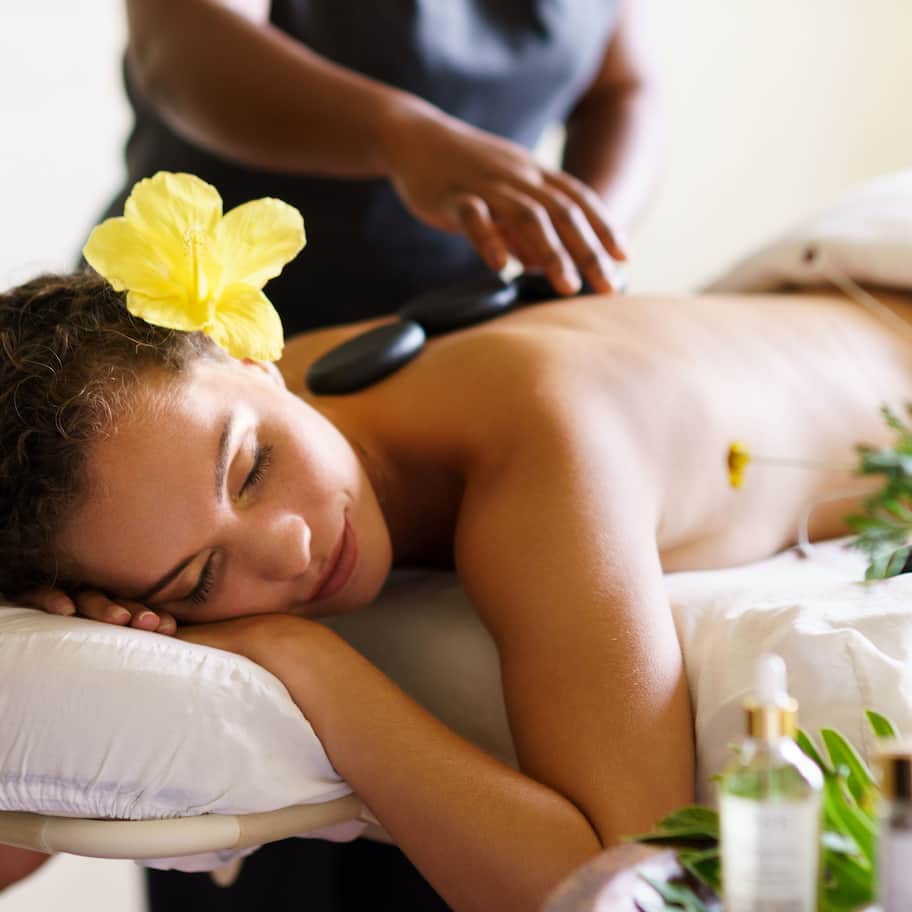 Couples treatment rooms, body treatments, aromatherapy