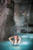 2 indoor pools, seasonal outdoor pool, sun loungers