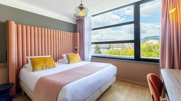 Suite Casino - Accès Spa | Premium bedding, minibar, in-room safe, desk