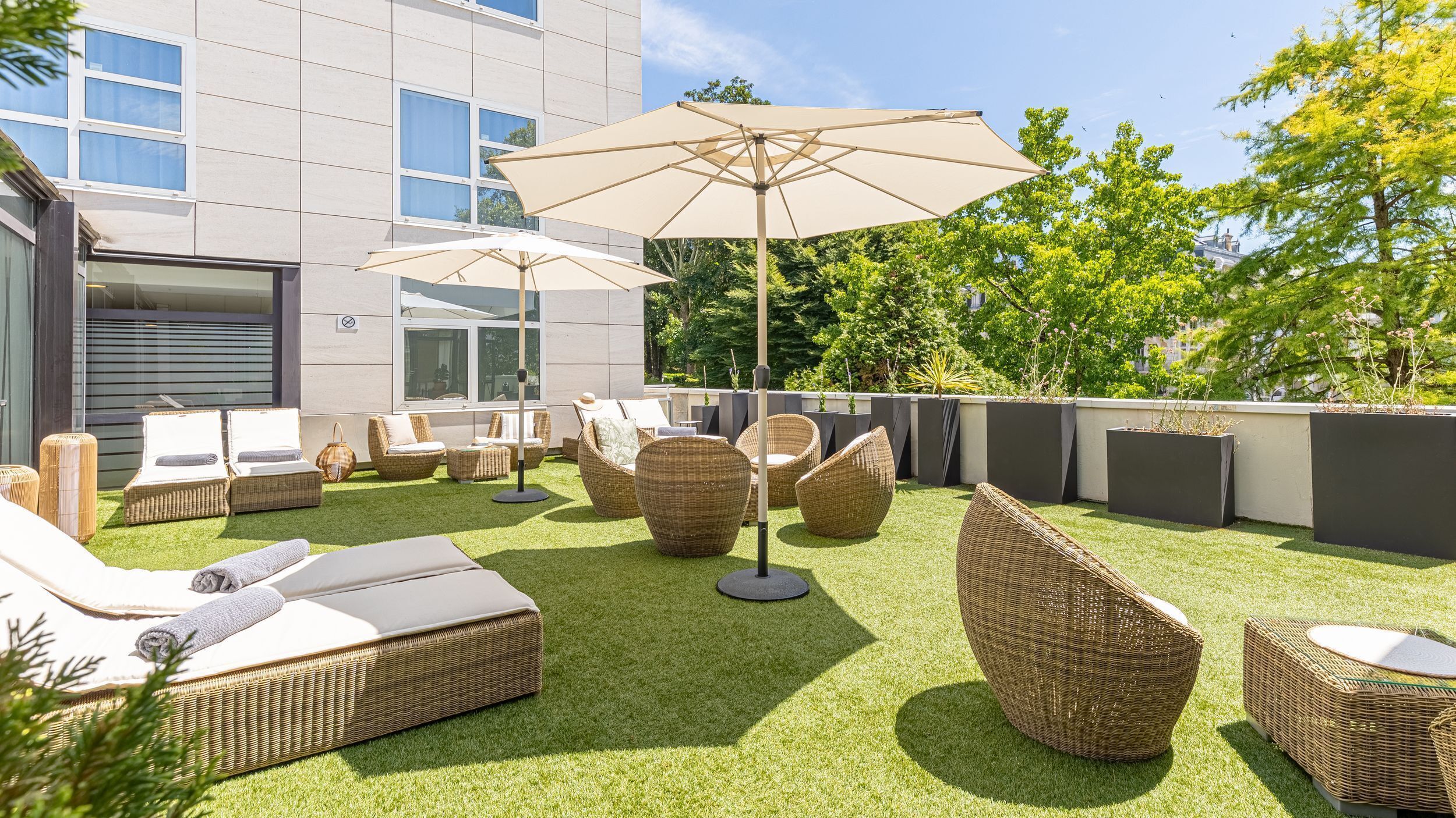 บริเวณภายนอก