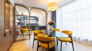 Suite Exécutive - Acces Spa | Coin séjour