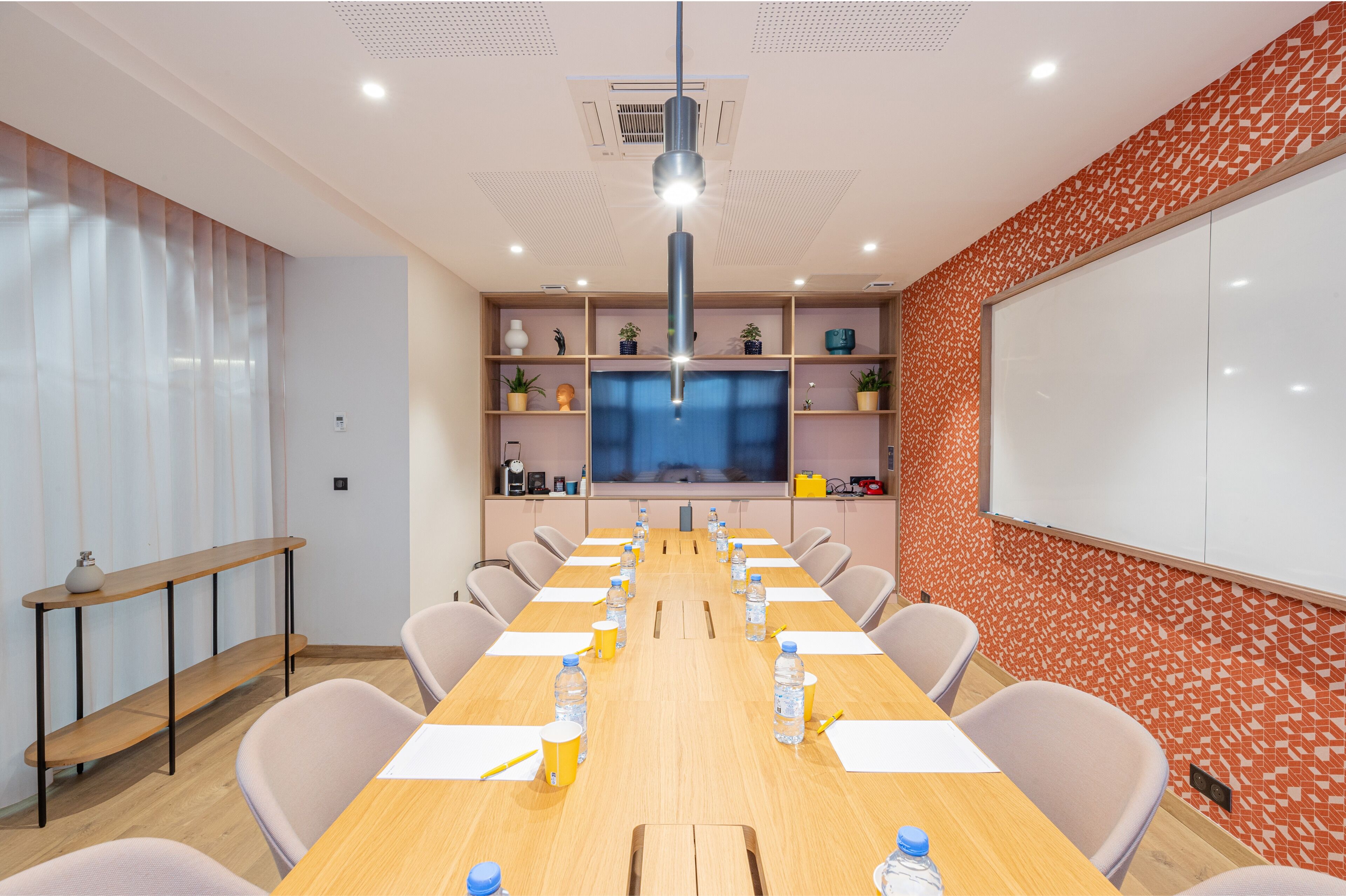 Meeting facility