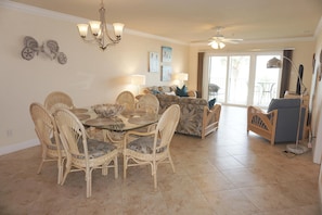 Condo, 2 Bedrooms | In-room dining